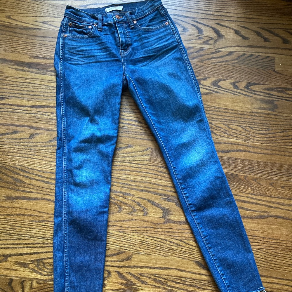 Madewell 9” High-Rise Skinny Dark Denim Jean Size 25 Frayed